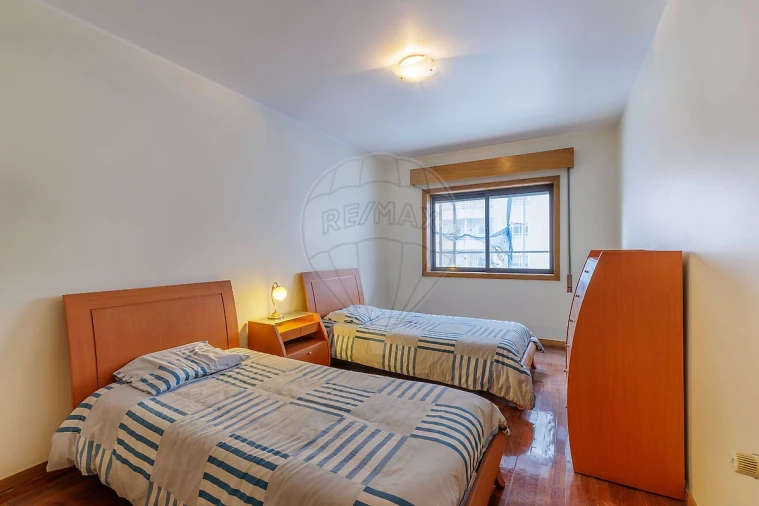 Apartamento T2 para Venda em Cidade da Maia Foto 6