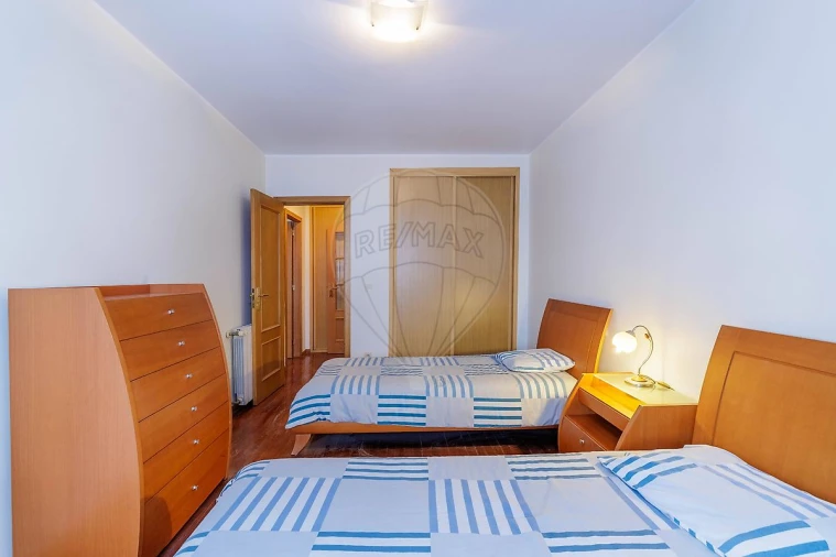 Apartamento T2 para Venda em Cidade da Maia Foto 7