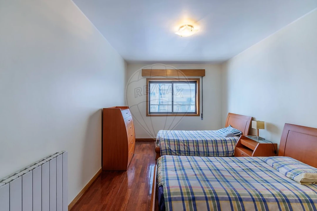 Apartamento T2 para Venda em Cidade da Maia Foto 3