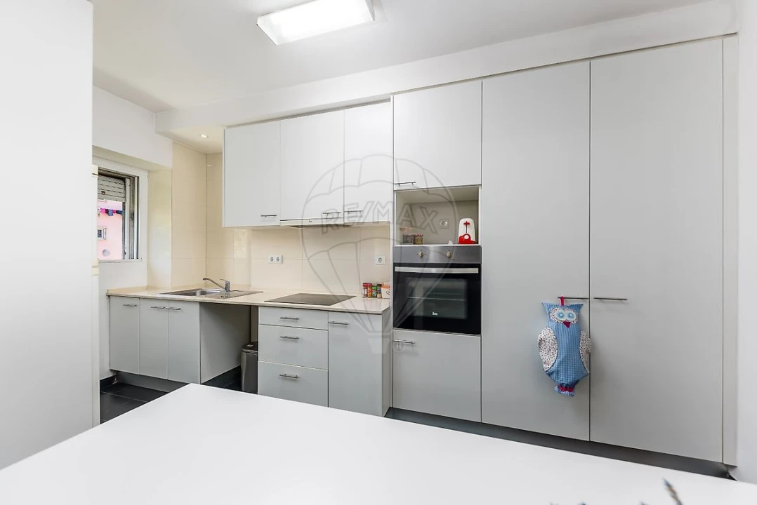 Apartamento T4 para Venda em Alvalade Foto 28
