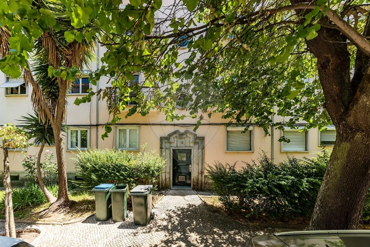 Apartamento T4 para Venda em Alvalade Foto 24