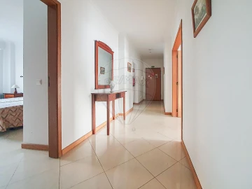 Apartamento T2 para Arrendamento em Albufeira e Olhos de Água