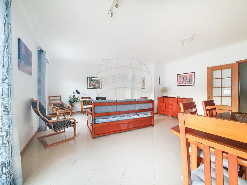 Apartamento T2 para Arrendamento em Albufeira e Olhos de Água Foto 4