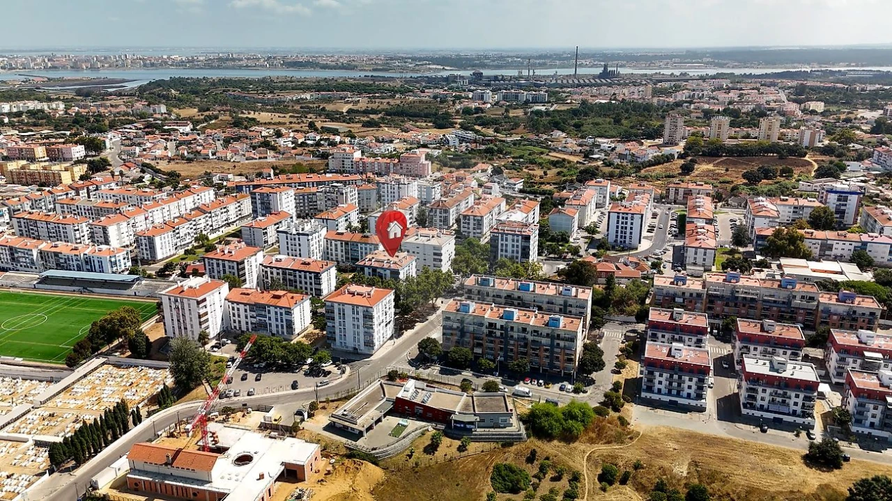 Apartamento T3 para Venda em Seixal, Arrentela e Aldeia de Paio Pires Foto 21