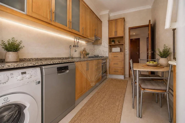 Apartamento T3 para Venda em Seixal, Arrentela e Aldeia de Paio Pires Foto 5