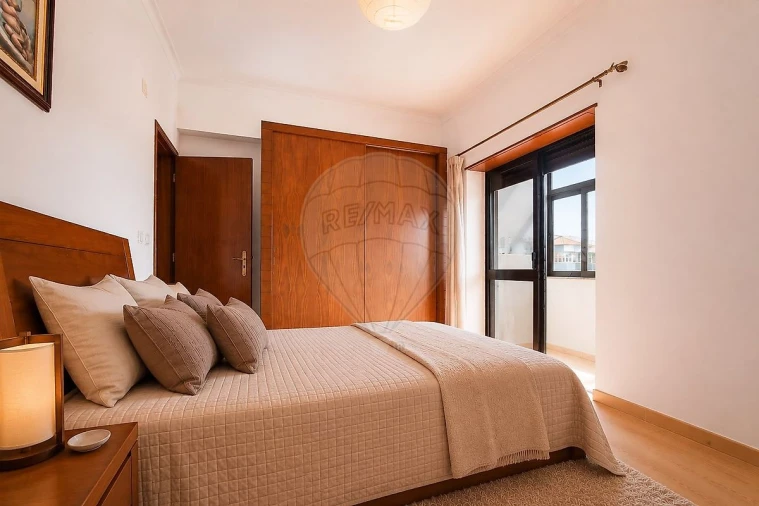 Apartamento T3 para Venda em Seixal, Arrentela e Aldeia de Paio Pires Foto 12