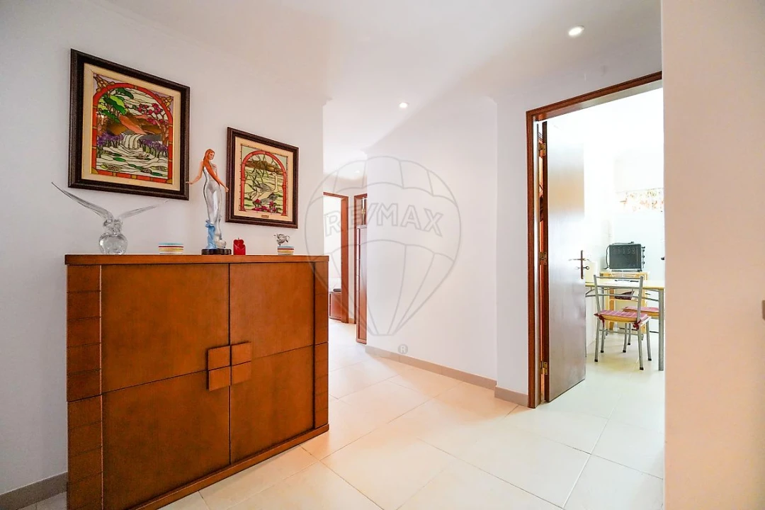Apartamento T3 para Venda em Seixal, Arrentela e Aldeia de Paio Pires Foto 10