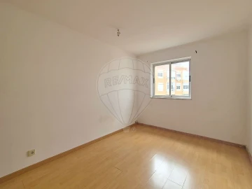 Apartamento T2 para Venda em Mina de Água