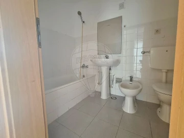 Apartamento T2 para Venda em Mina de Água