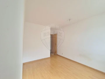 Apartamento T2 para Venda em Mina de Água