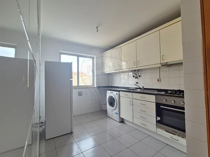 Apartamento T2 para Venda em Mina de Água Foto 3