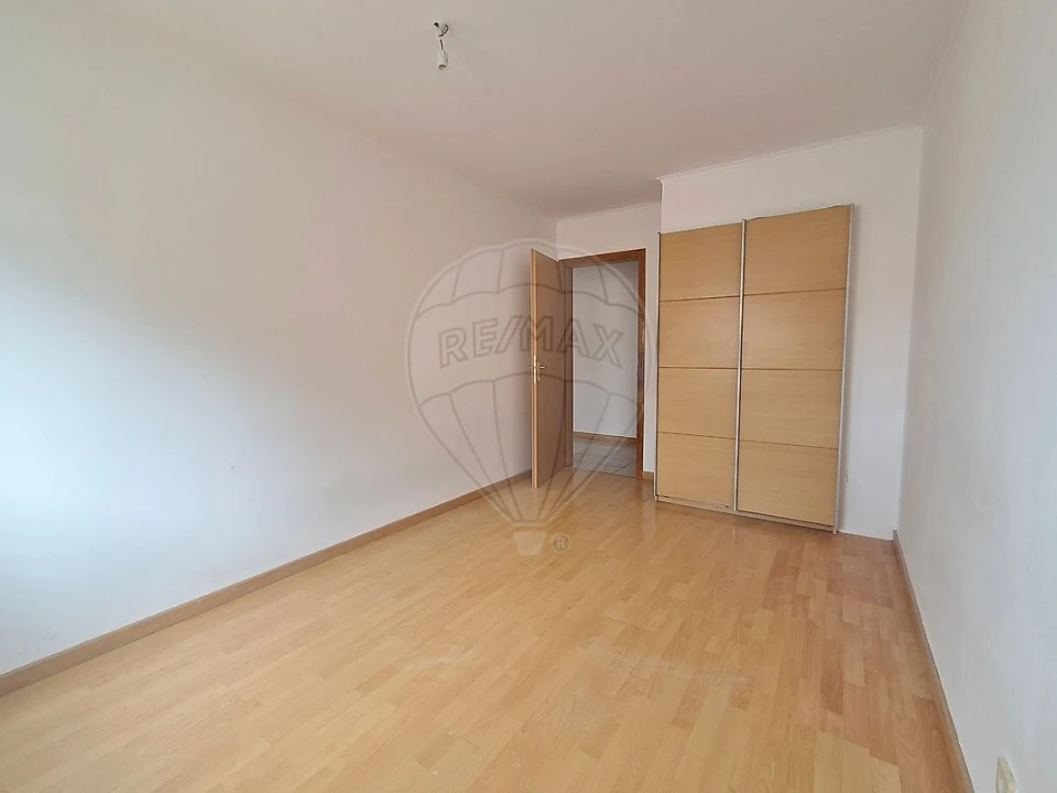 Apartamento T2 para Venda em Mina de Água Foto 11