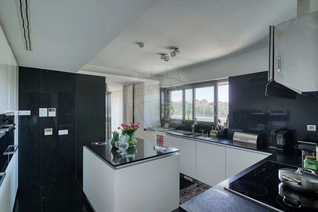 Apartamento T4 para Venda em Cascais e Estoril Foto 19
