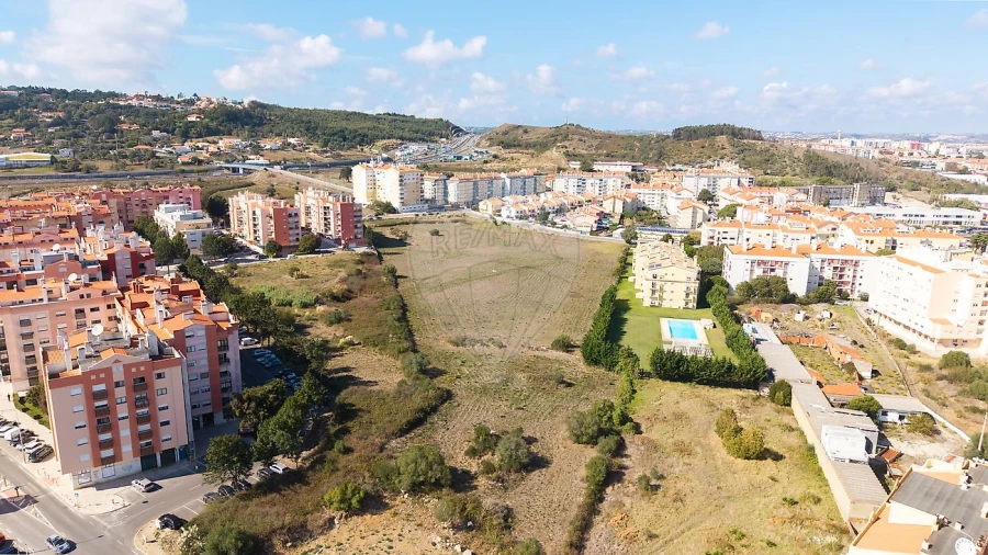 Terreno para Venda em Algueirão-Mem Martins Foto 7