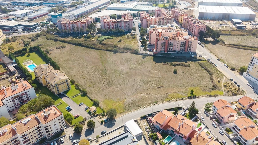 Terreno para Venda em Algueirão-Mem Martins Foto 5