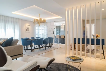 Apartamento T5 para Venda em Campolide