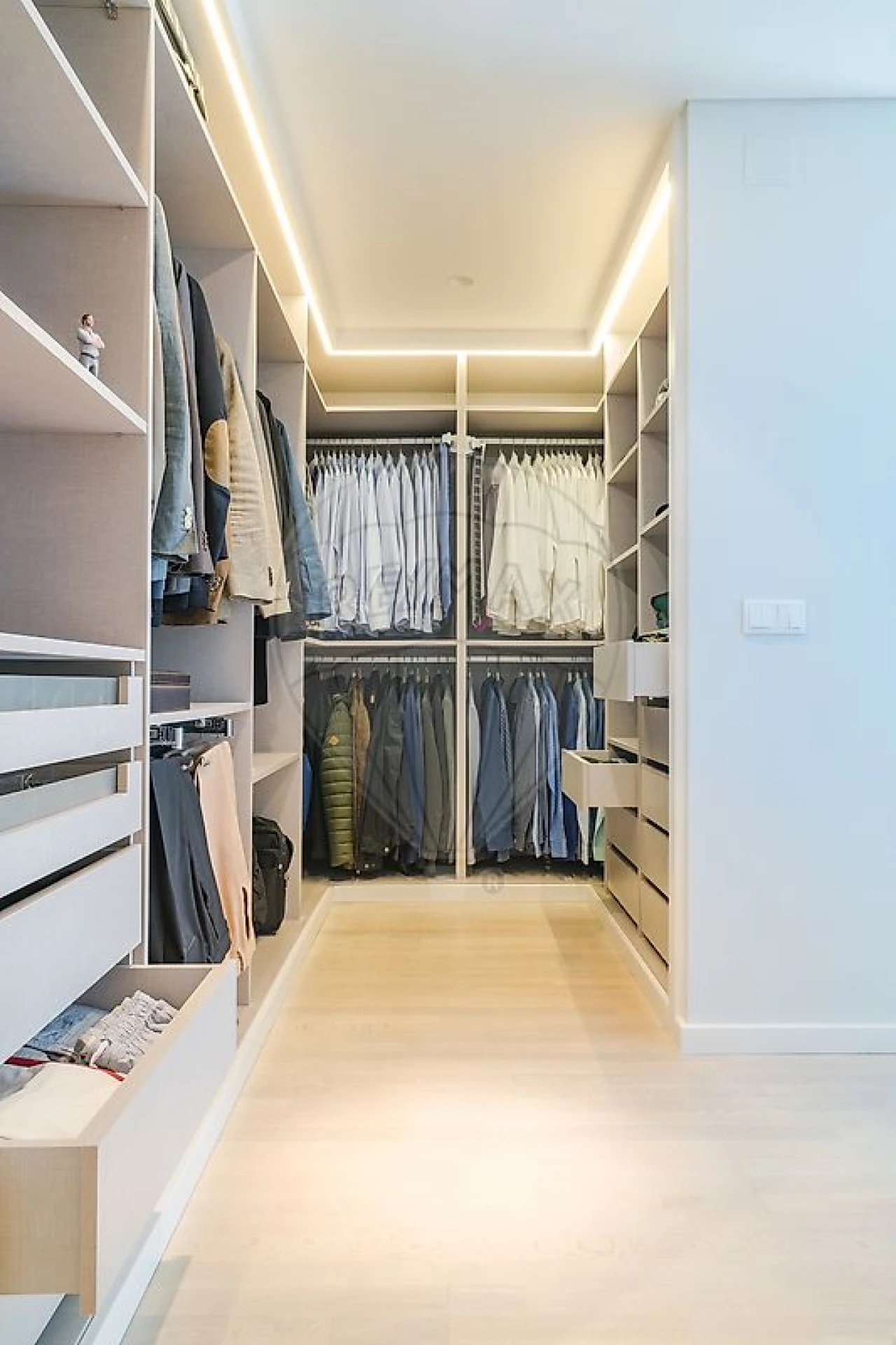 Apartamento T5 para Venda em Campolide Foto 44