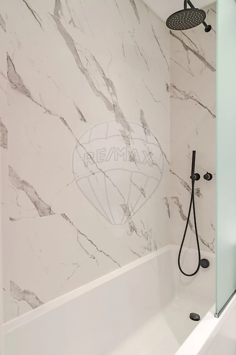 Apartamento T5 para Venda em Campolide Foto 31