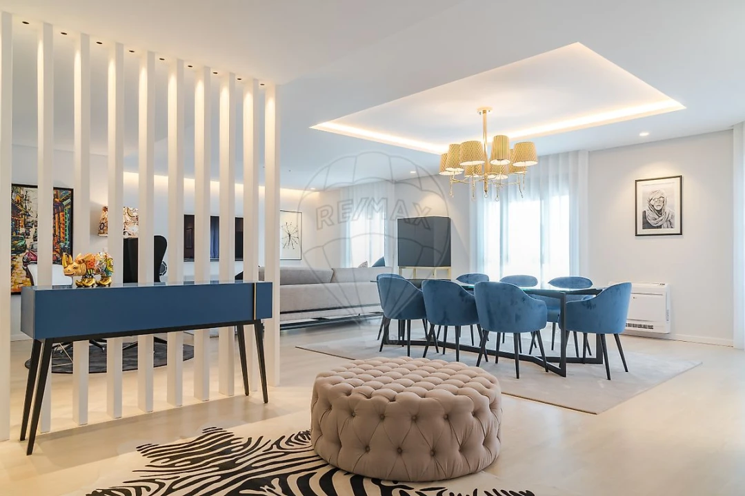 Apartamento T5 para Venda em Campolide Foto 4