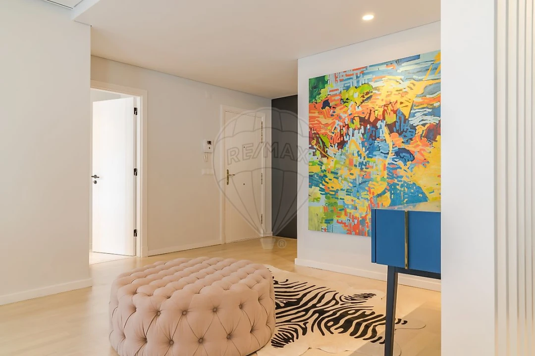 Apartamento T5 para Venda em Campolide Foto 25