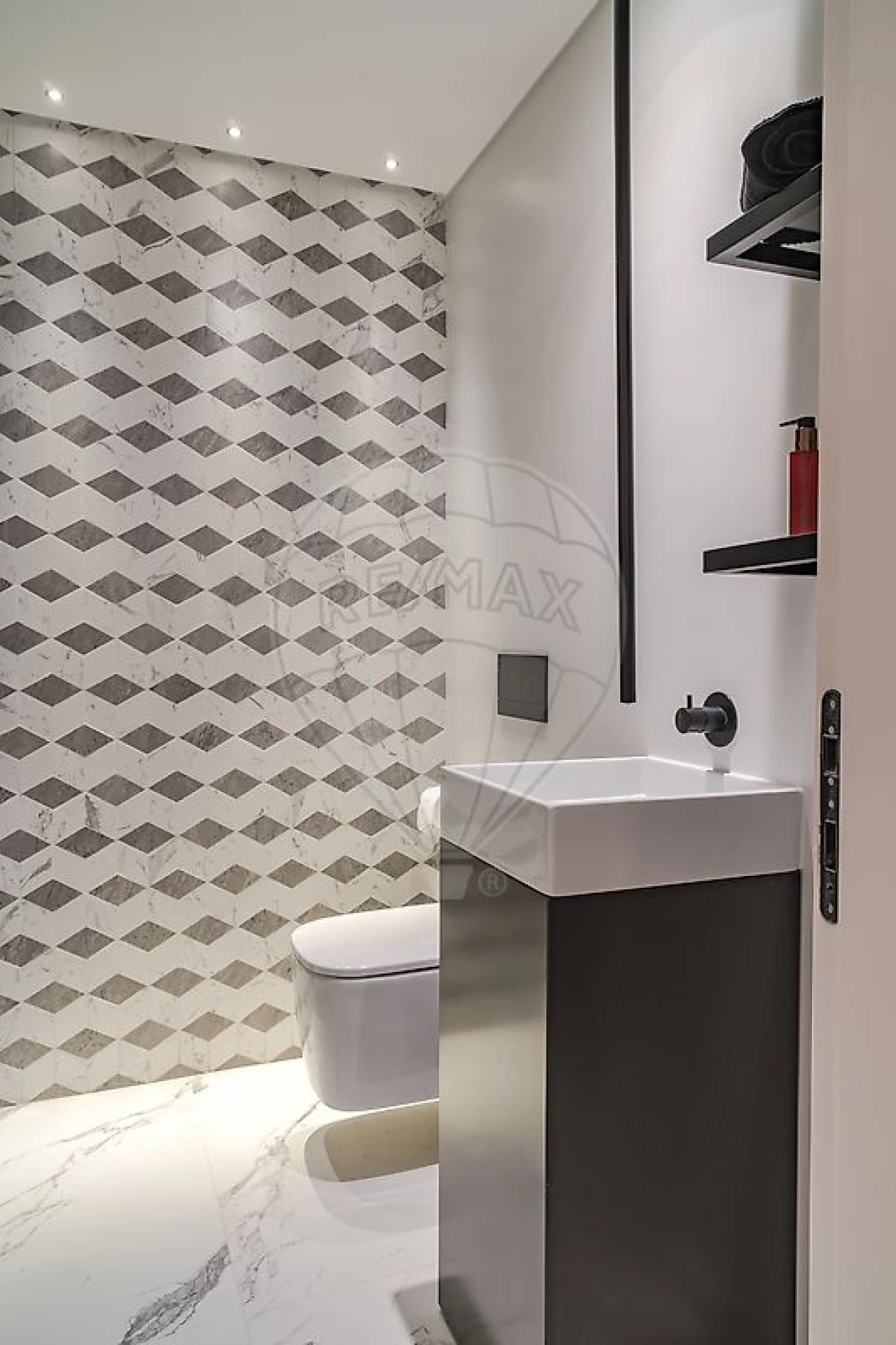 Apartamento T5 para Venda em Campolide Foto 28