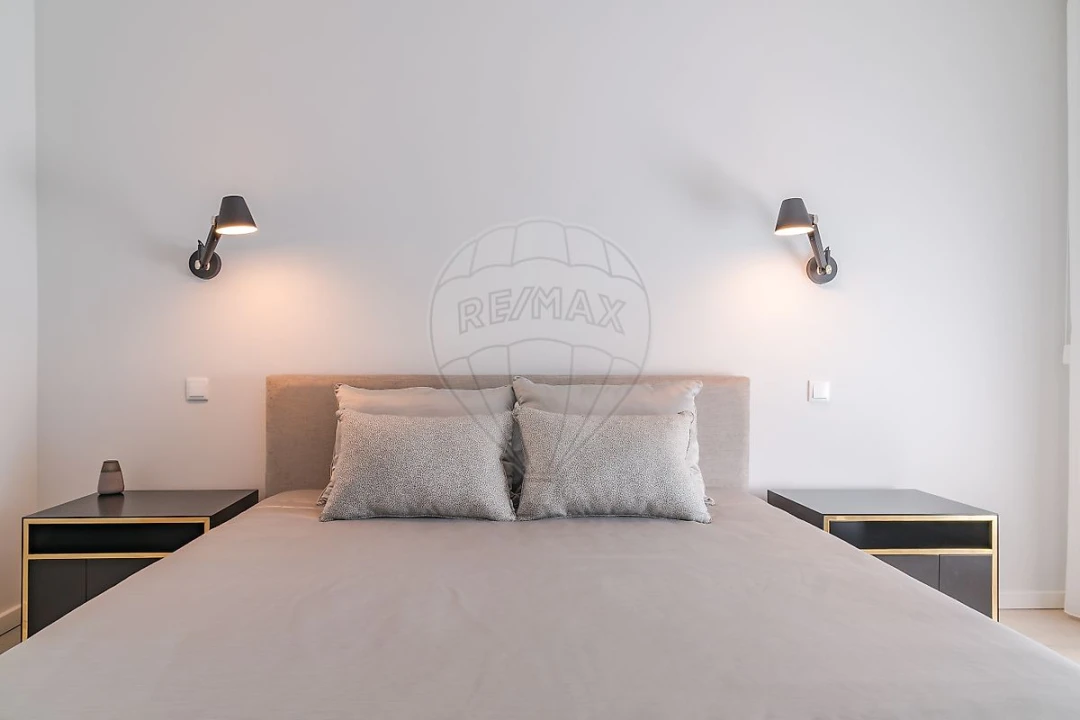 Apartamento T5 para Venda em Campolide Foto 48