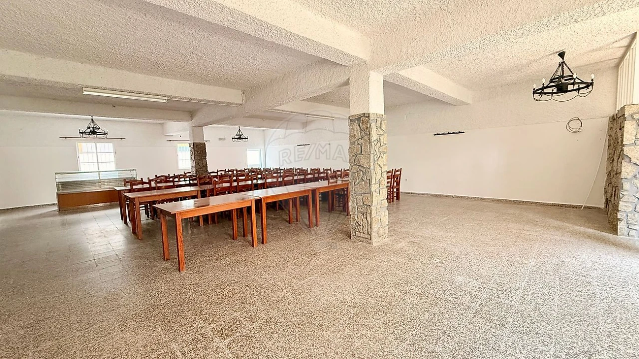 Loja para Venda em Ladoeiro Foto 4
