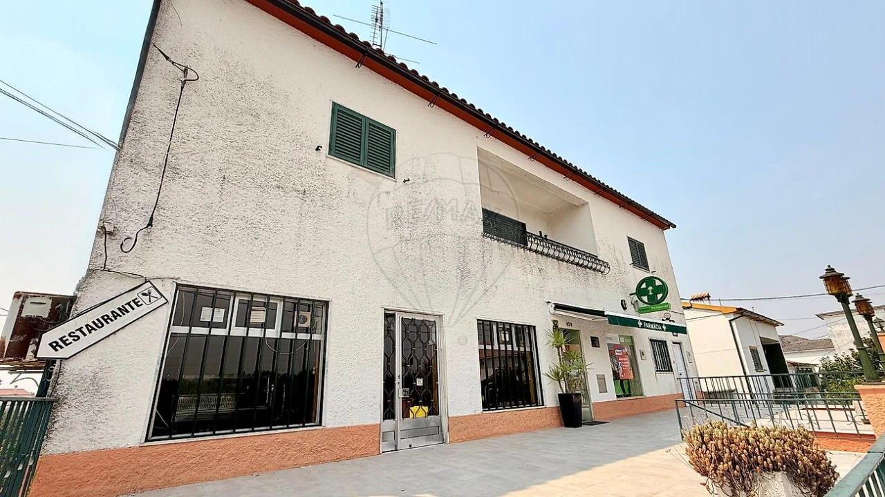 Loja para Venda em Ladoeiro Foto 36