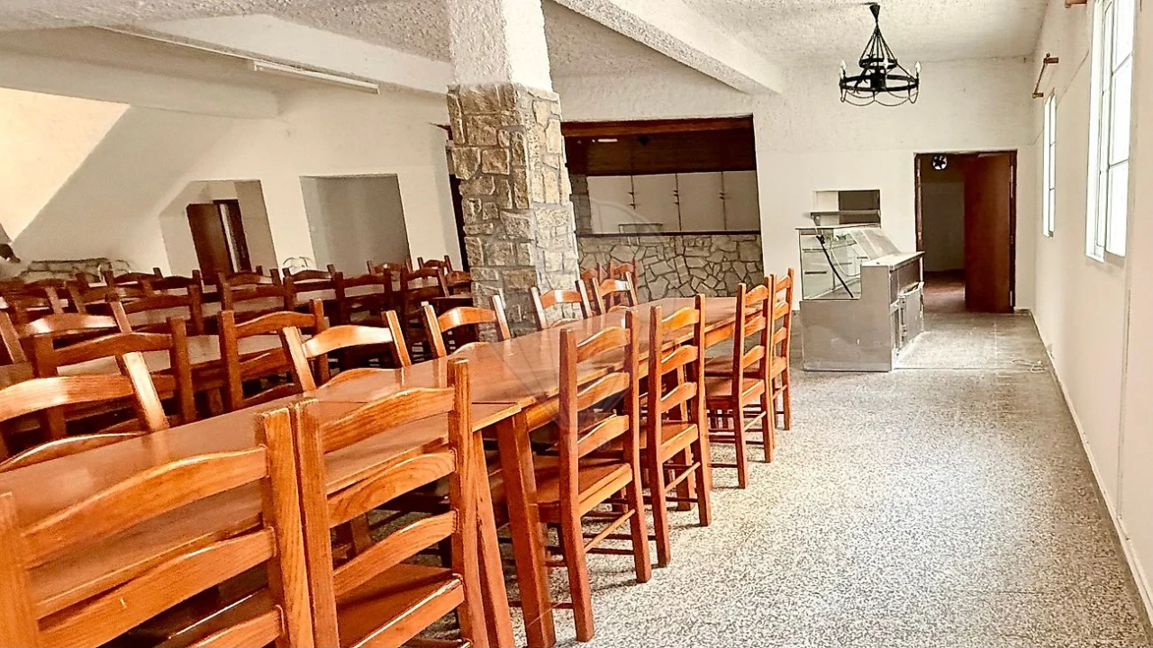 Loja para Venda em Ladoeiro Foto 8