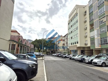 Apartamento T2 para Venda em Águas Livres
