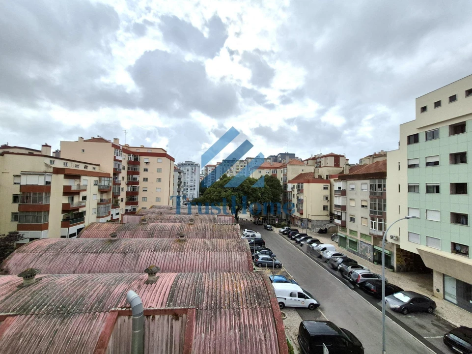 Apartamento T2 para Venda em Águas Livres Foto 13