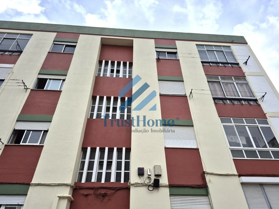 Apartamento T2 para Venda em Águas Livres Foto 25