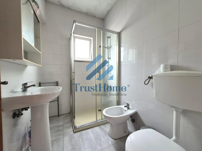 Apartamento T2 para Venda em Águas Livres Foto 15