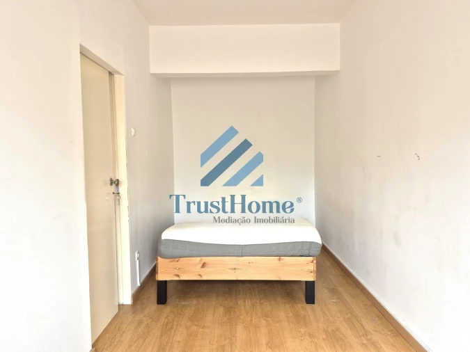 Apartamento T2 para Venda em Águas Livres Foto 19