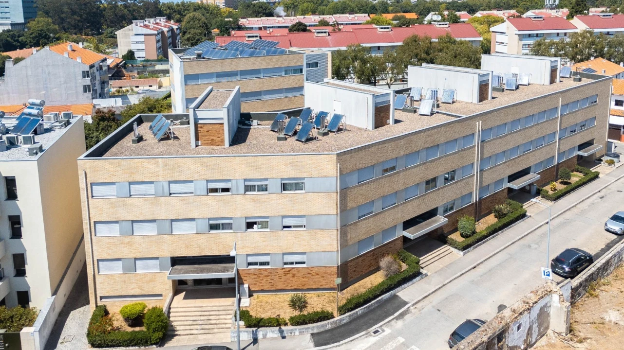 Apartamento T3 para Venda em São Martinho do Porto Foto 1