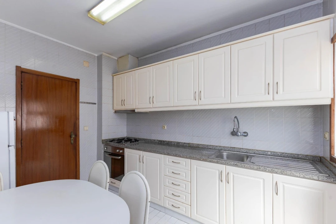 Apartamento T3 para Venda em Canidelo Foto 2