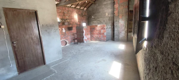 Moradia T4 para Venda em Bouro (Santa Maria)
