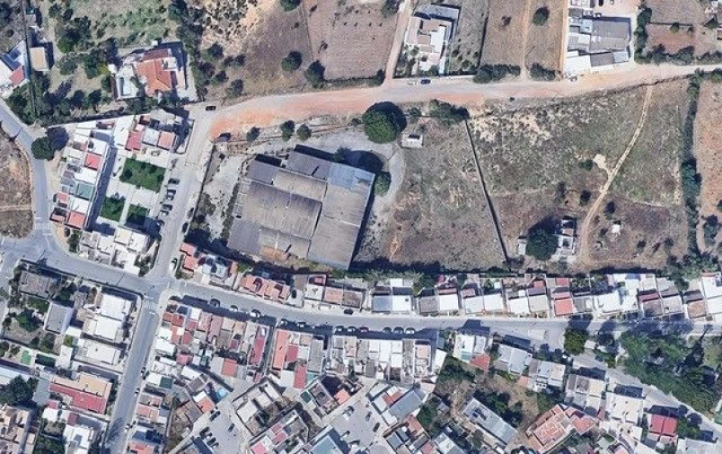 Terreno para Venda em Quelfes Foto 10