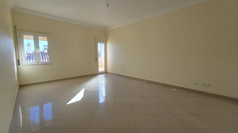 Apartamento T1 para Venda em Boliqueime