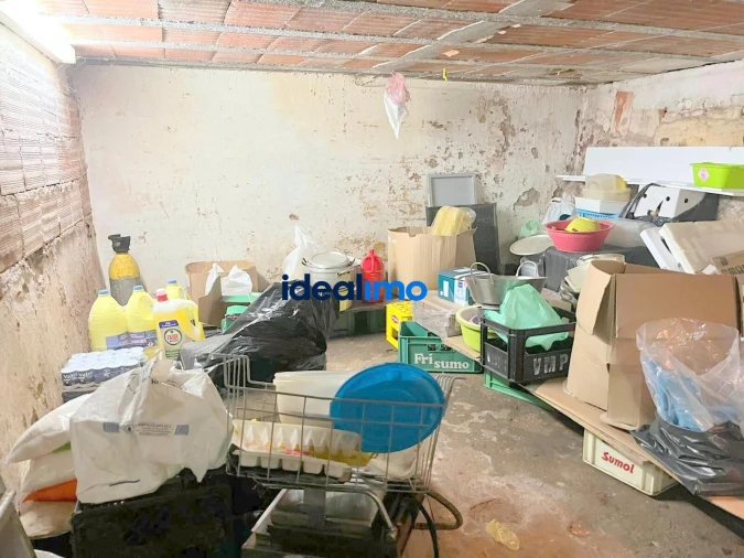 Prédio para Arrendamento em Paranhos Foto 26