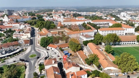 Moradia T2 para Venda em Romeira e Várzea