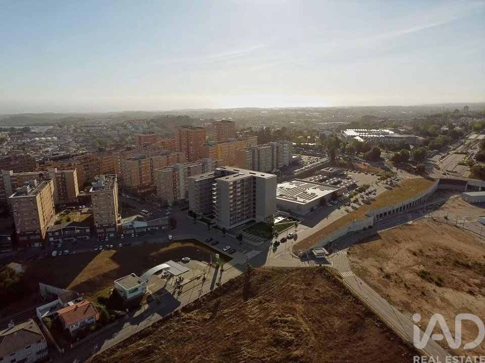Apartamento T1 para Venda em Vilar de Andorinho Foto 4
