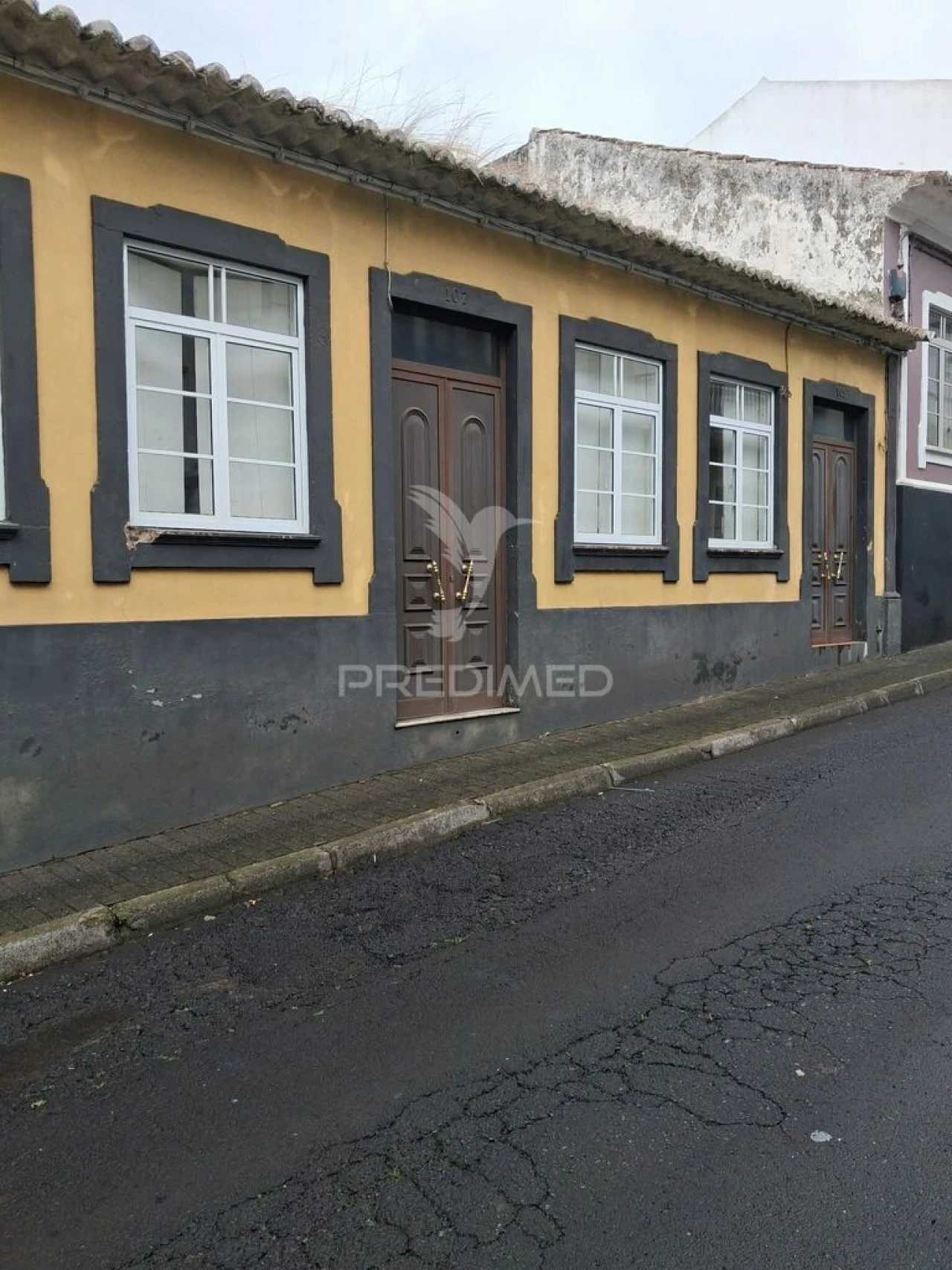 Moradia T5 para Venda em Ribeirinha Foto 1