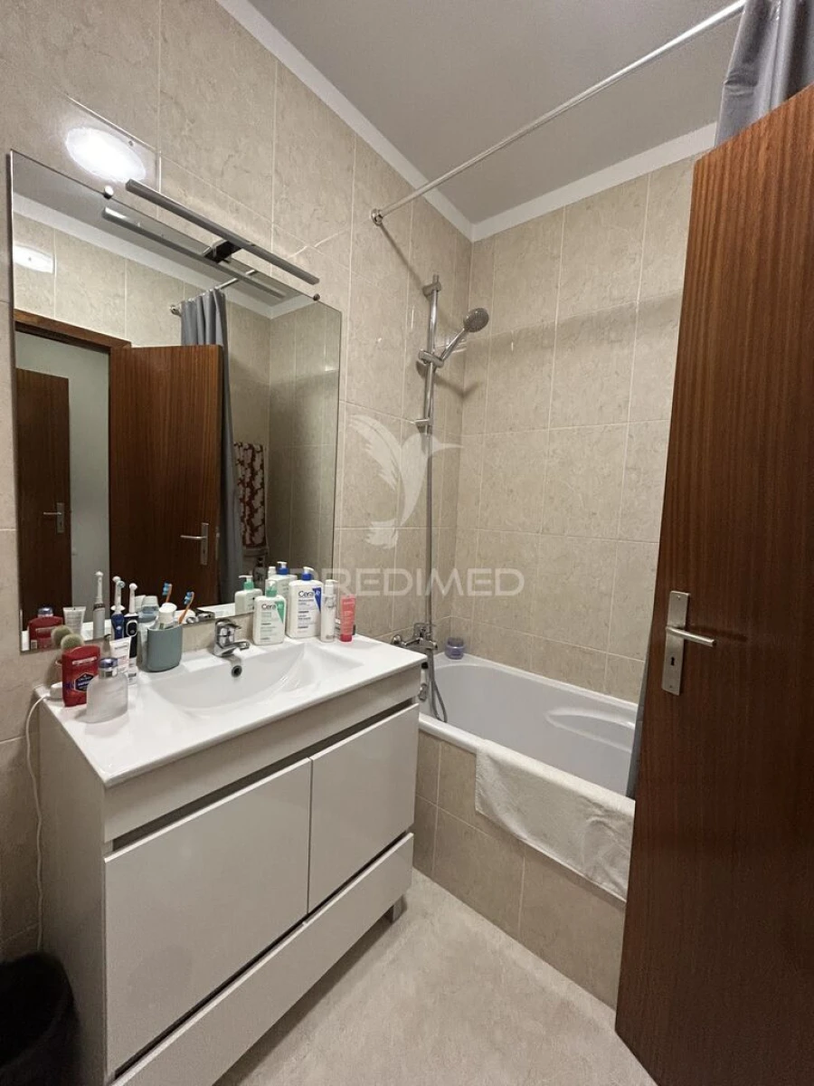 Apartamento T2 para Venda em Gulpilhares e Valadares Foto 14