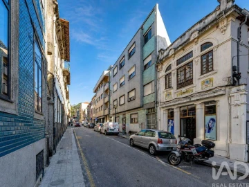 Armazém para Venda em Cedofeita, Santo Ildefonso, Sé, Miragaia, São Nicolau e Vitória