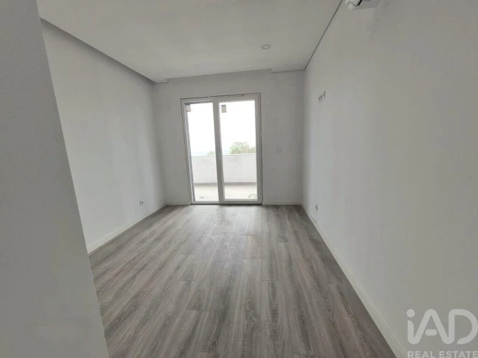 Apartamento T3 para Venda em Palmela Foto 9
