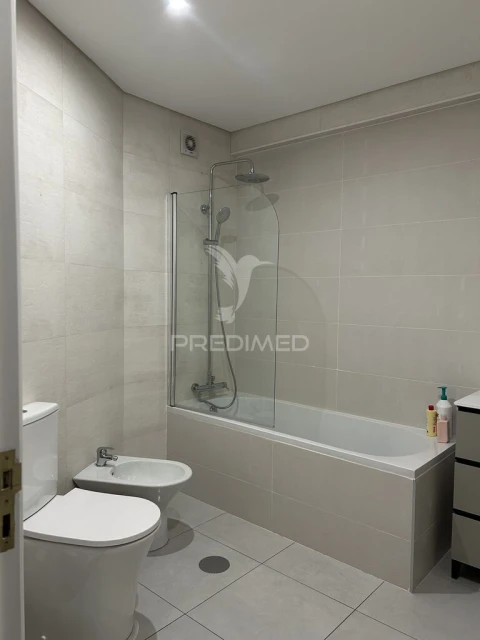 Apartamento T2 para Venda em Gulpilhares e Valadares