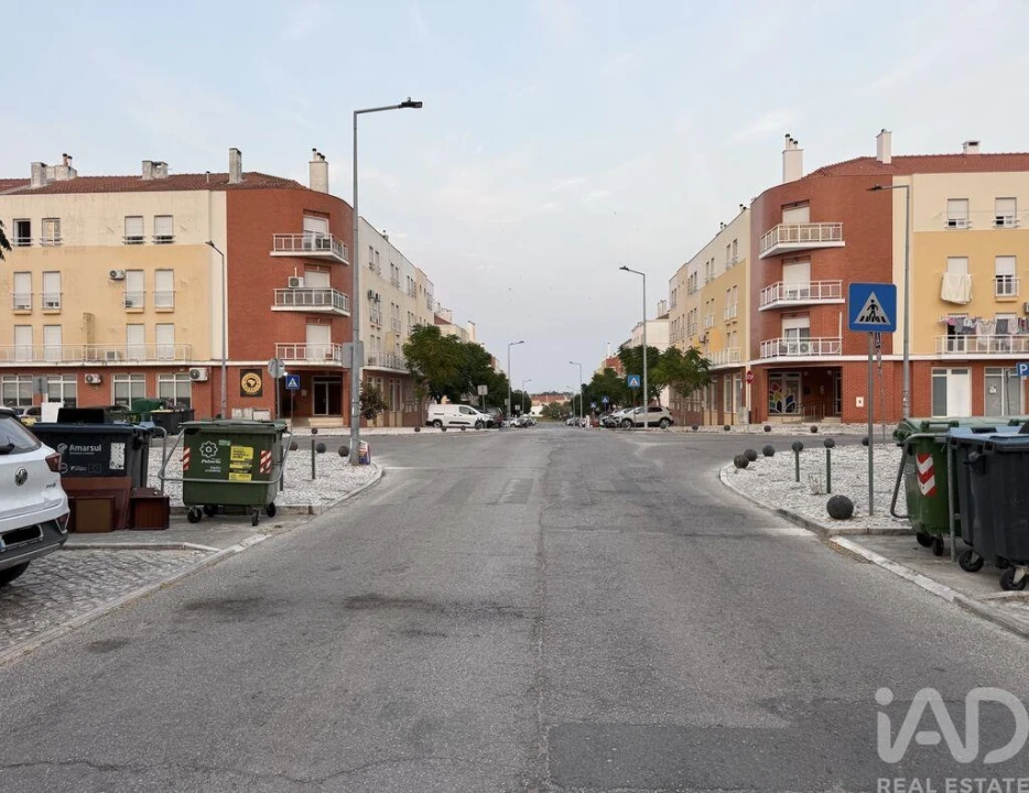Apartamento T2 para Venda em Pinhal Novo Foto 36