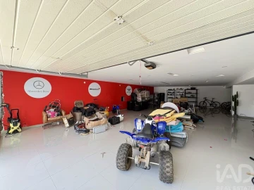 Moradia T3 para Venda em Lagoa e Carvoeiro