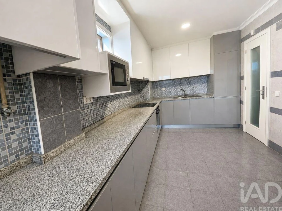 Apartamento para Venda em Rio Tinto Foto 1